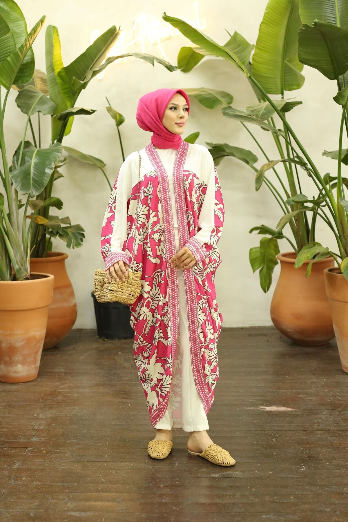 Kadın Desenli Pembe Kimono - 1